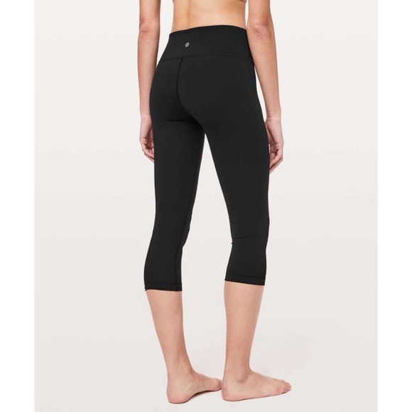 lululemon athletica | Pants & Jumpsuits | Lululemon Wunder Under Crops ...